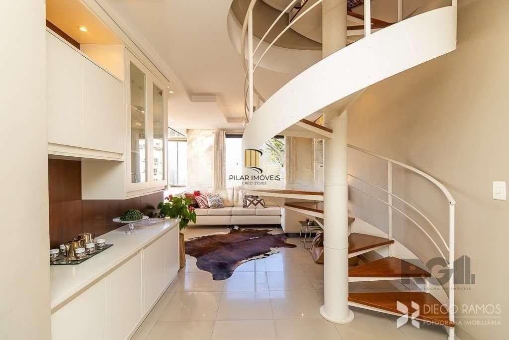Cobertura para Venda - 185m², 3 dormitórios, sendo 1 suites, 2 vagas - Petrópolis
