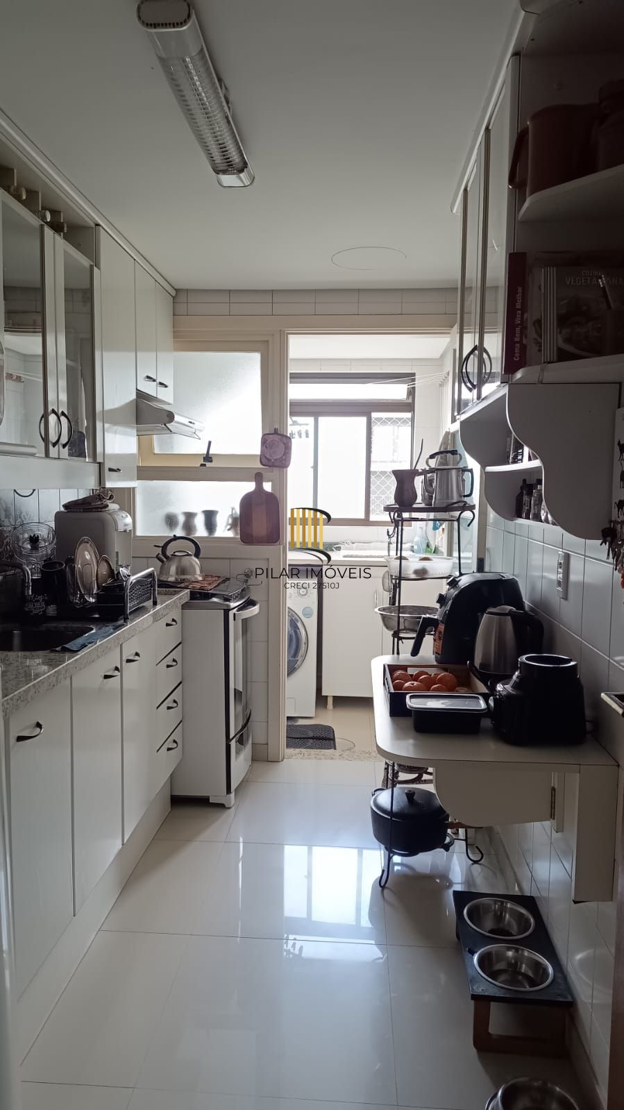 Apartamento de 2 quartos, suíte e 1 vaga de garagem no bairro Cidade Baixa