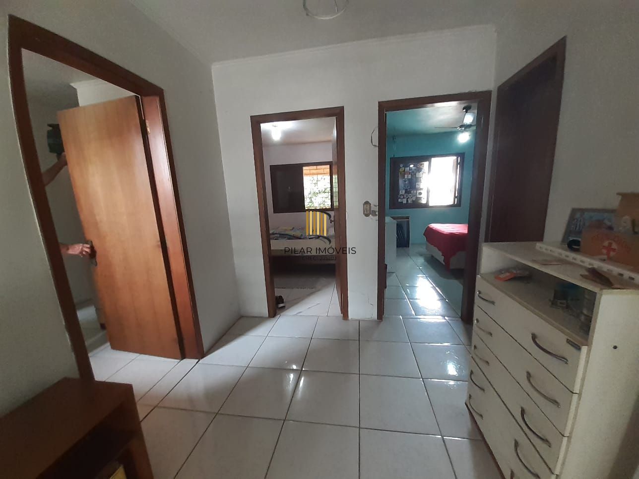 Casa Residencial Semimobiliada à Venda em Porto Alegre, RS