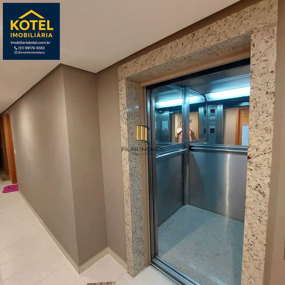 SPOT - Apartamento de um dormitório com garagem na Cidade Baixa