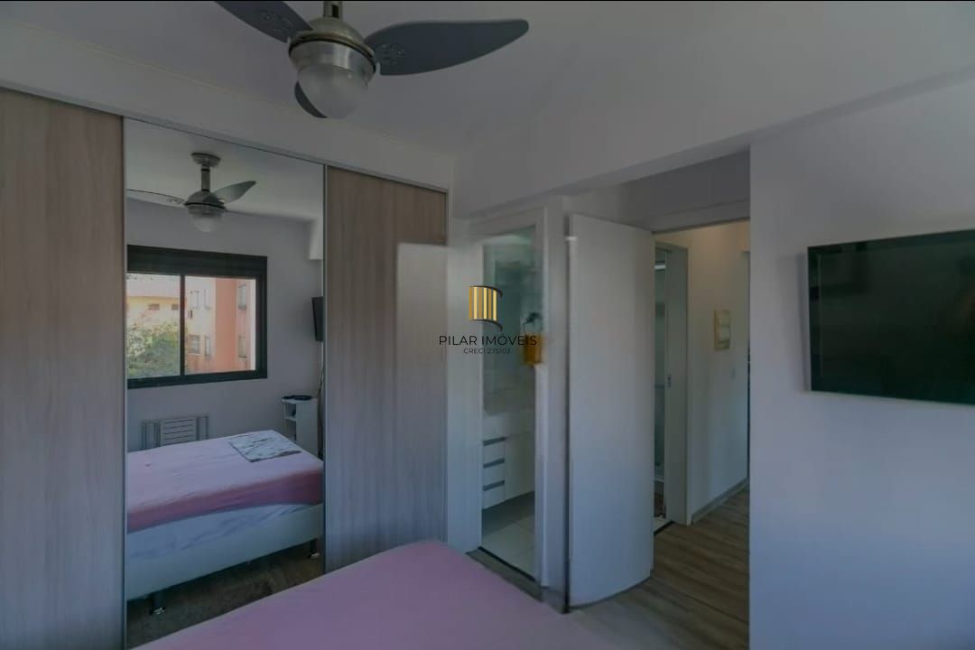 Apartamento de 2 quartos e 1 vaga de garagem no bairro Tristeza em Porto Alegre