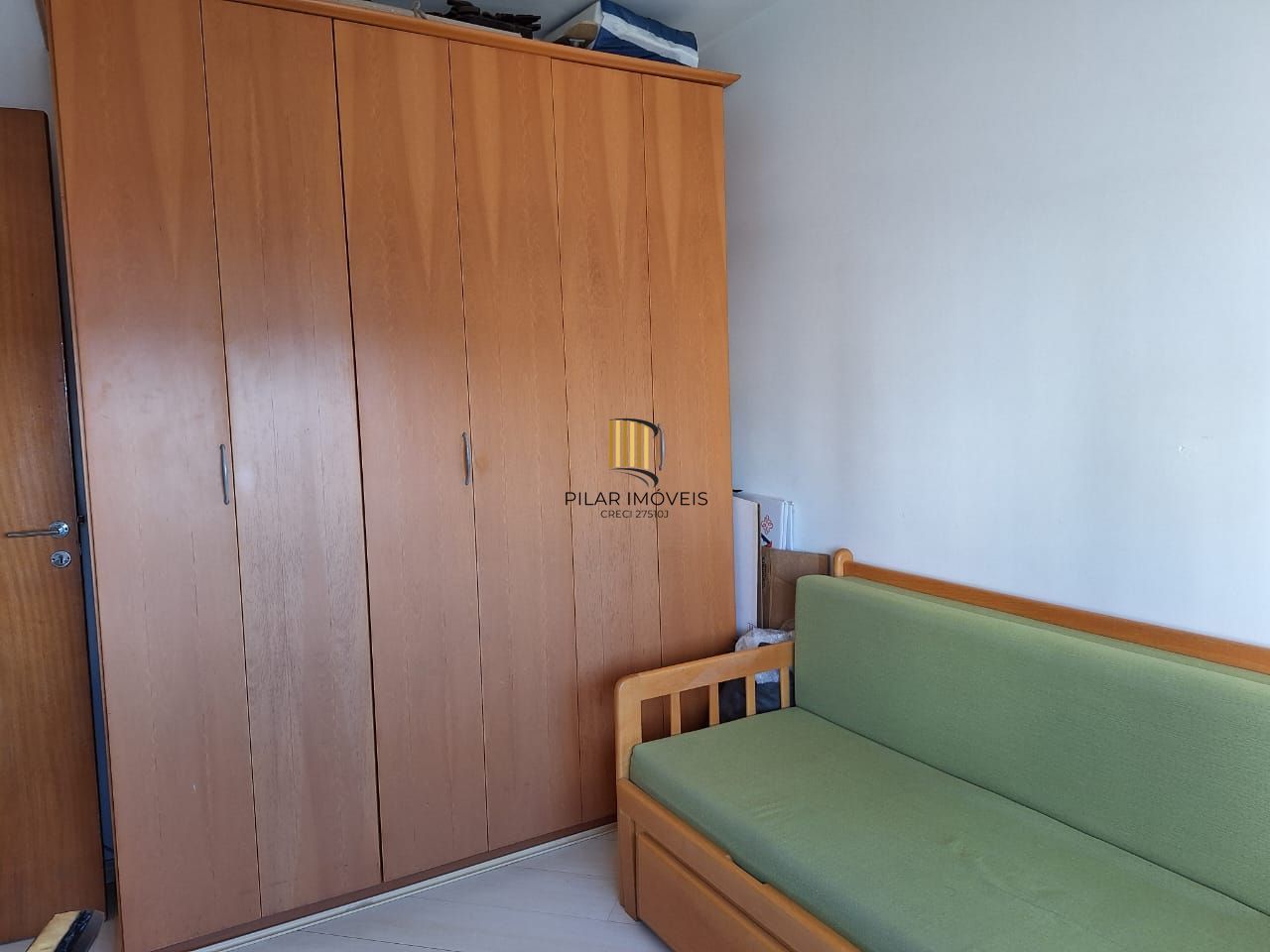 Apartamento de 2 quartos e 1 vaga de garagem no bairro Santo Antônio em POA/RS