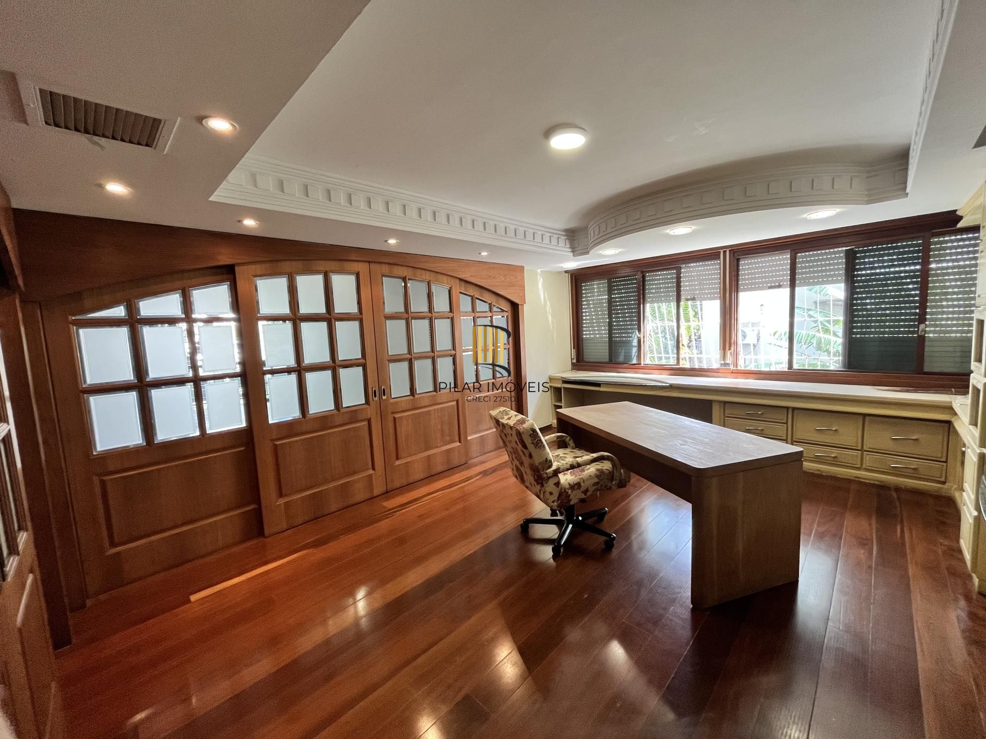 Apartamento de 4 quartos, suíte, amplo closet, dependência e 2 vagas de garagem