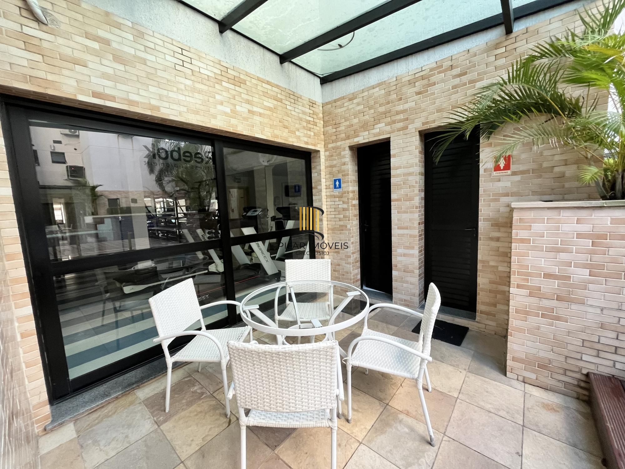 Apartamento de 2 quartos, suite e com uma vaga de garagem