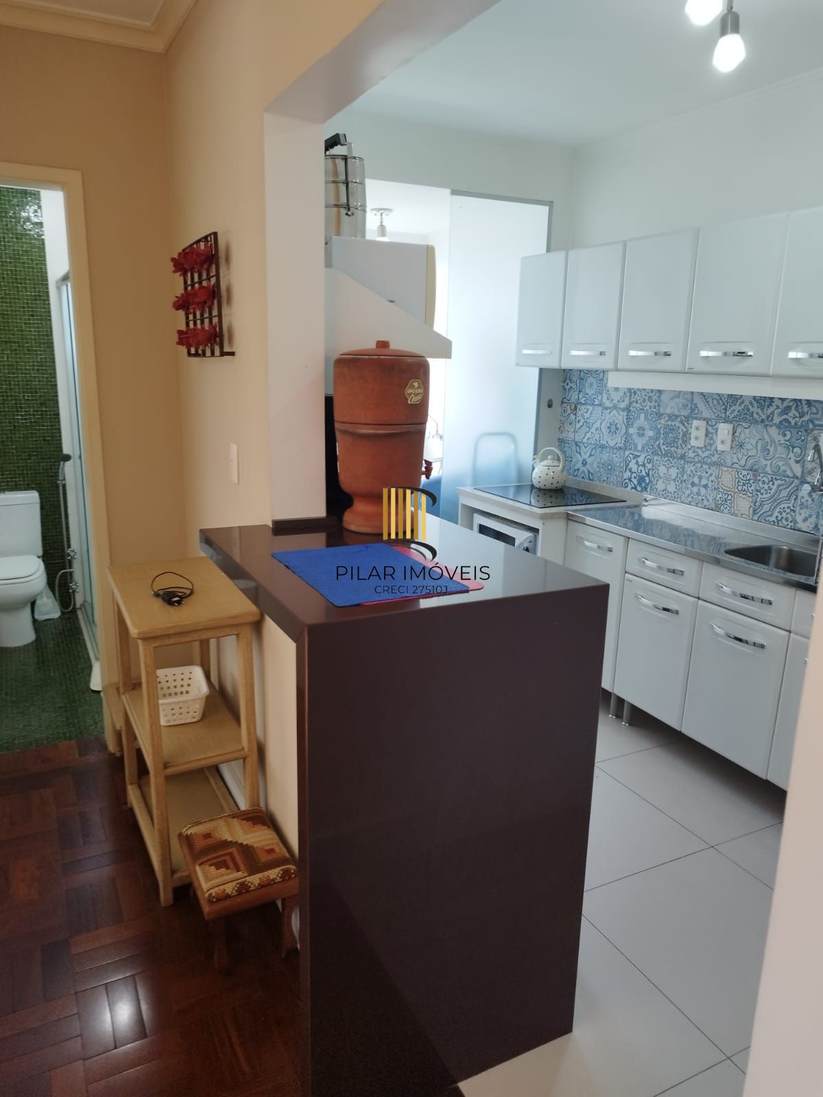 Apartamento de um quarto e uma vaga de garagem no bairro Santa Cecília