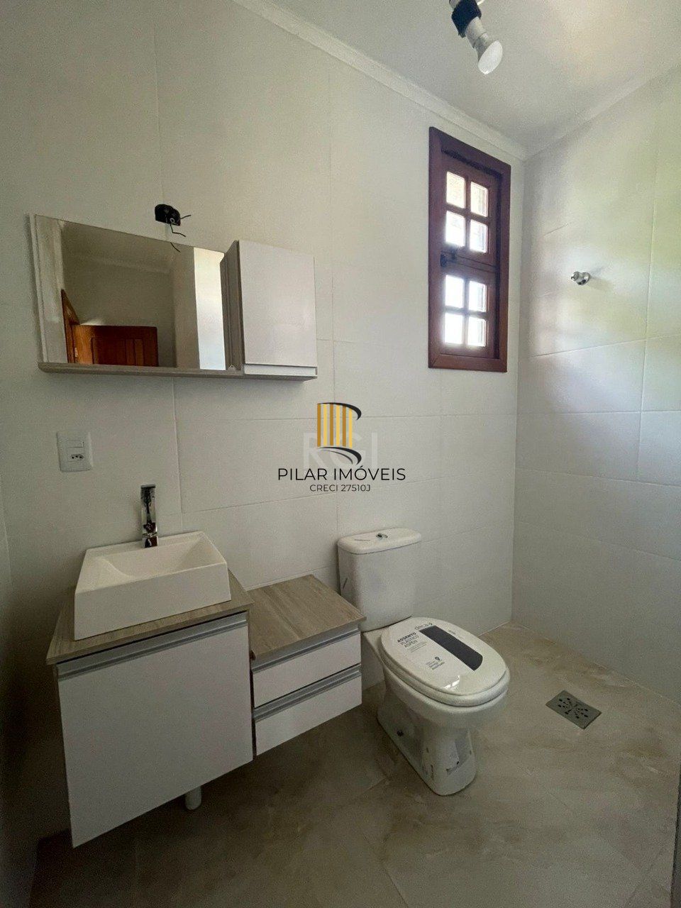 Casa Condominio, 3 dormitórios, sendo 3 suites, 2 vagas - Santo Antonio