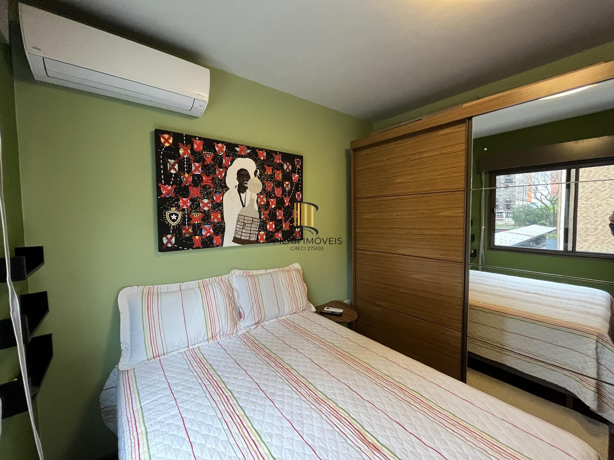 Apartamento de 2 quartos, suíte, churrasqueira, lareira e garagem Bela Vista POA
