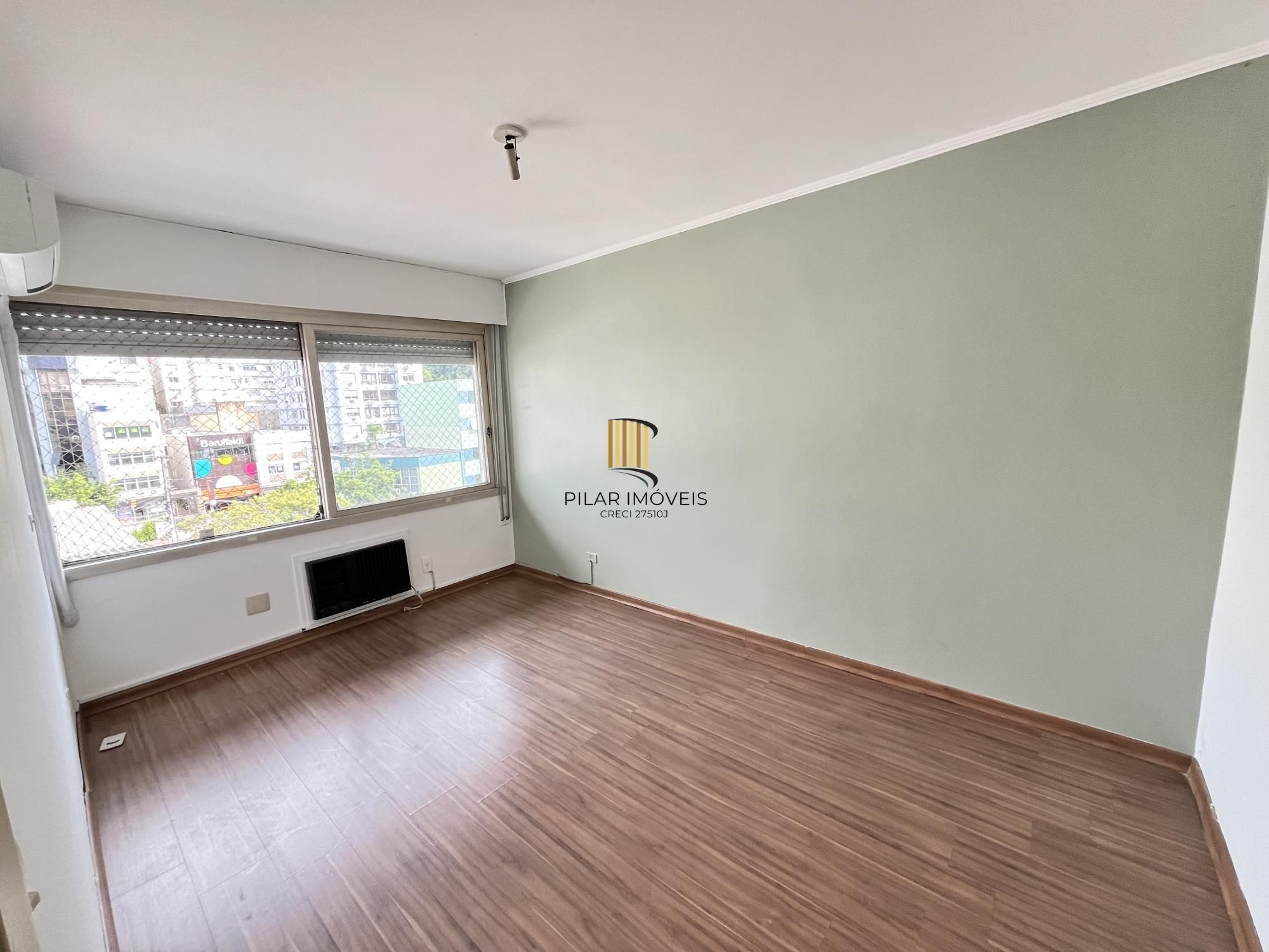 Apartamento de 3 quartos, churrasqueira e 1 vaga de garagem bairro Petrópolis