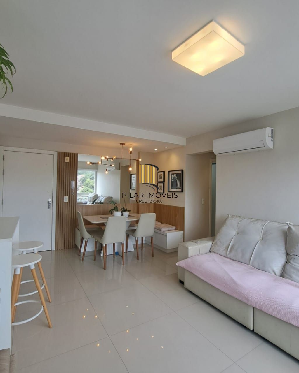 Apartamento Mobiliado com 2 Quartos e Vista Panorâmica em Porto Alegre - Pilar Imóveis