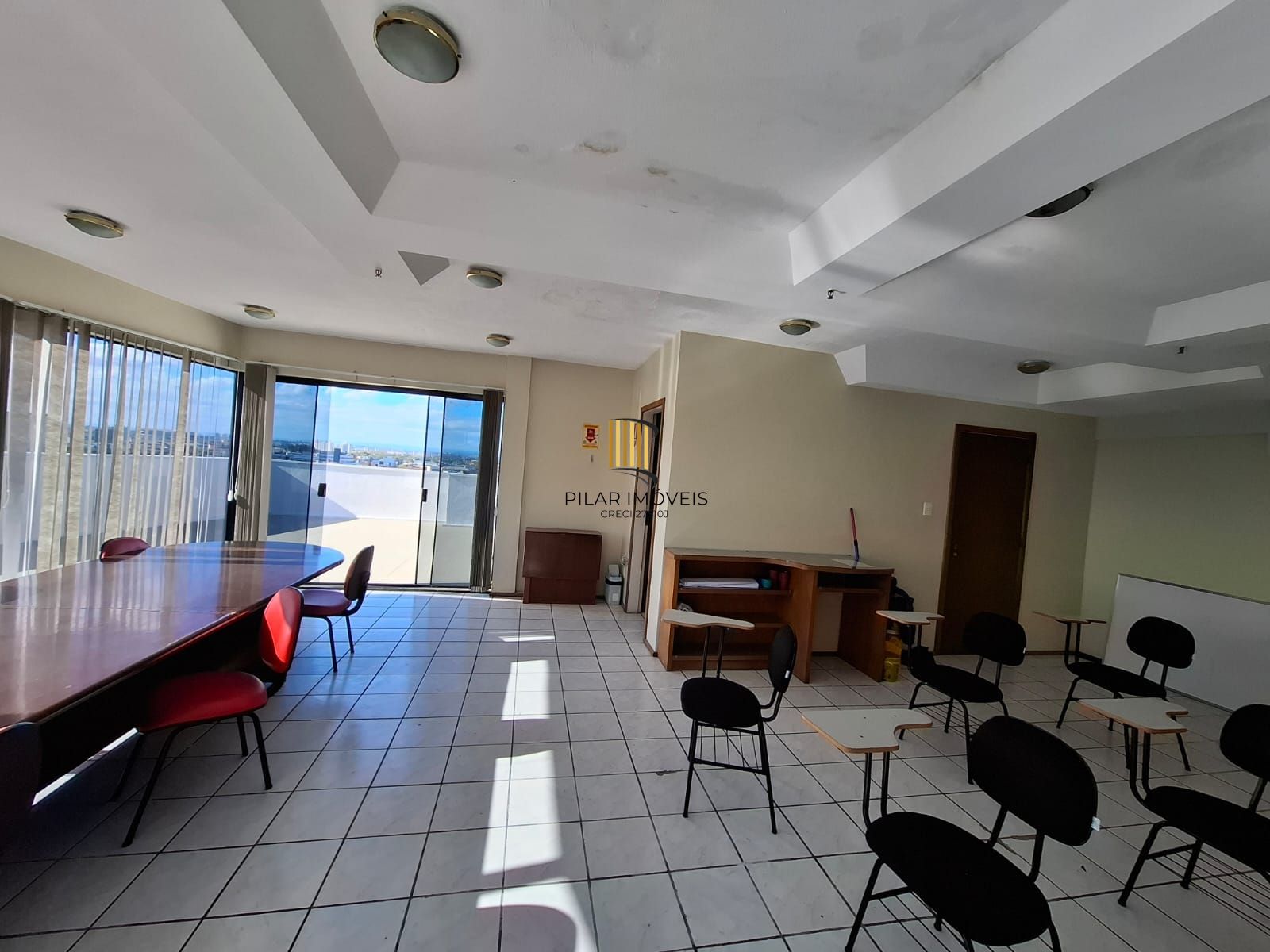 Sala comercial a venda no bairro Higienópolis em Porto Alegre