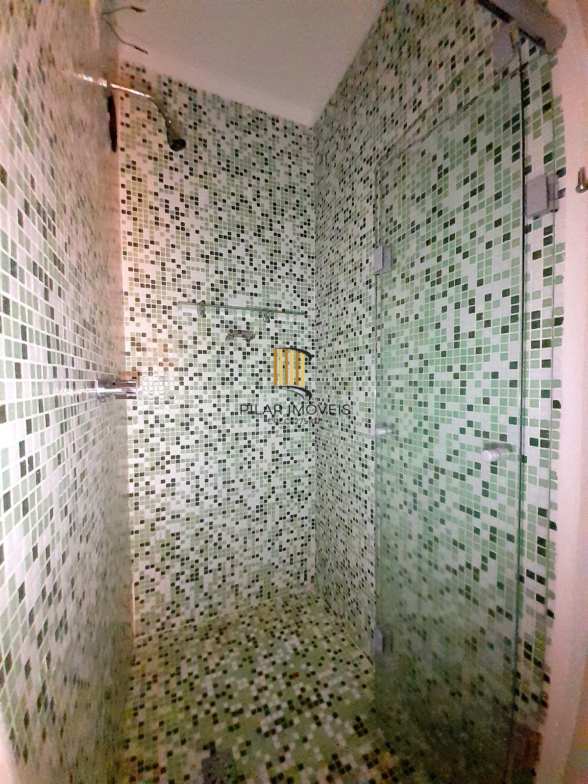 Apartamento de dois quartos no bairro Menino Deus em Porto Alegre