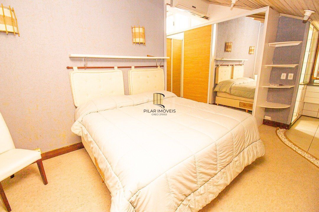 Cobertura para Venda - 116.36m², 2 dormitórios, sendo 1 suites, 1 vaga - Petrópolis