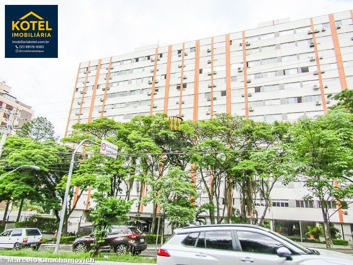 Apartamento de 3 quartos, suíte, dependência de empregada e 2 vagas Bela Vista