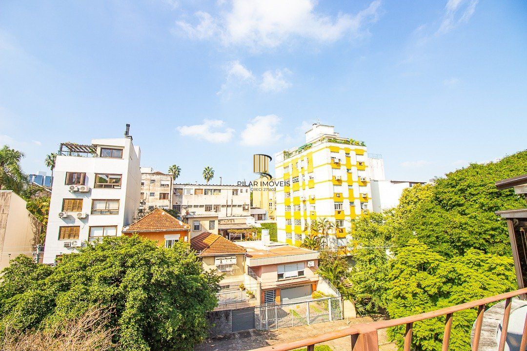 Cobertura para Venda - 116.36m², 2 dormitórios, sendo 1 suites, 1 vaga - Petrópolis
