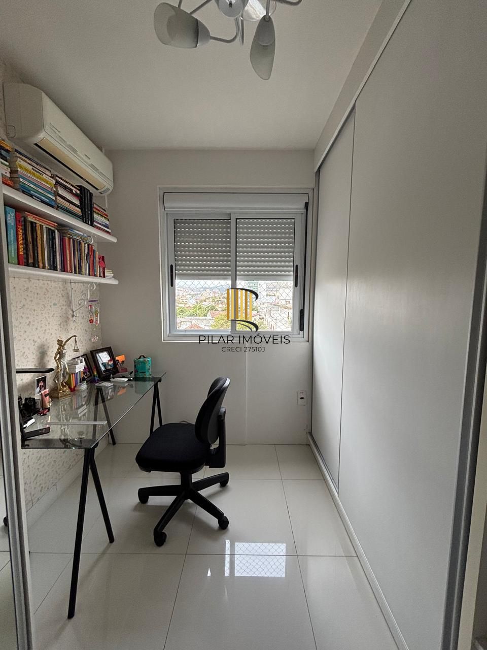 Apartamento de 3 quartos, suíte e 1 vaga de garagem no bairro Santo Antônio POA