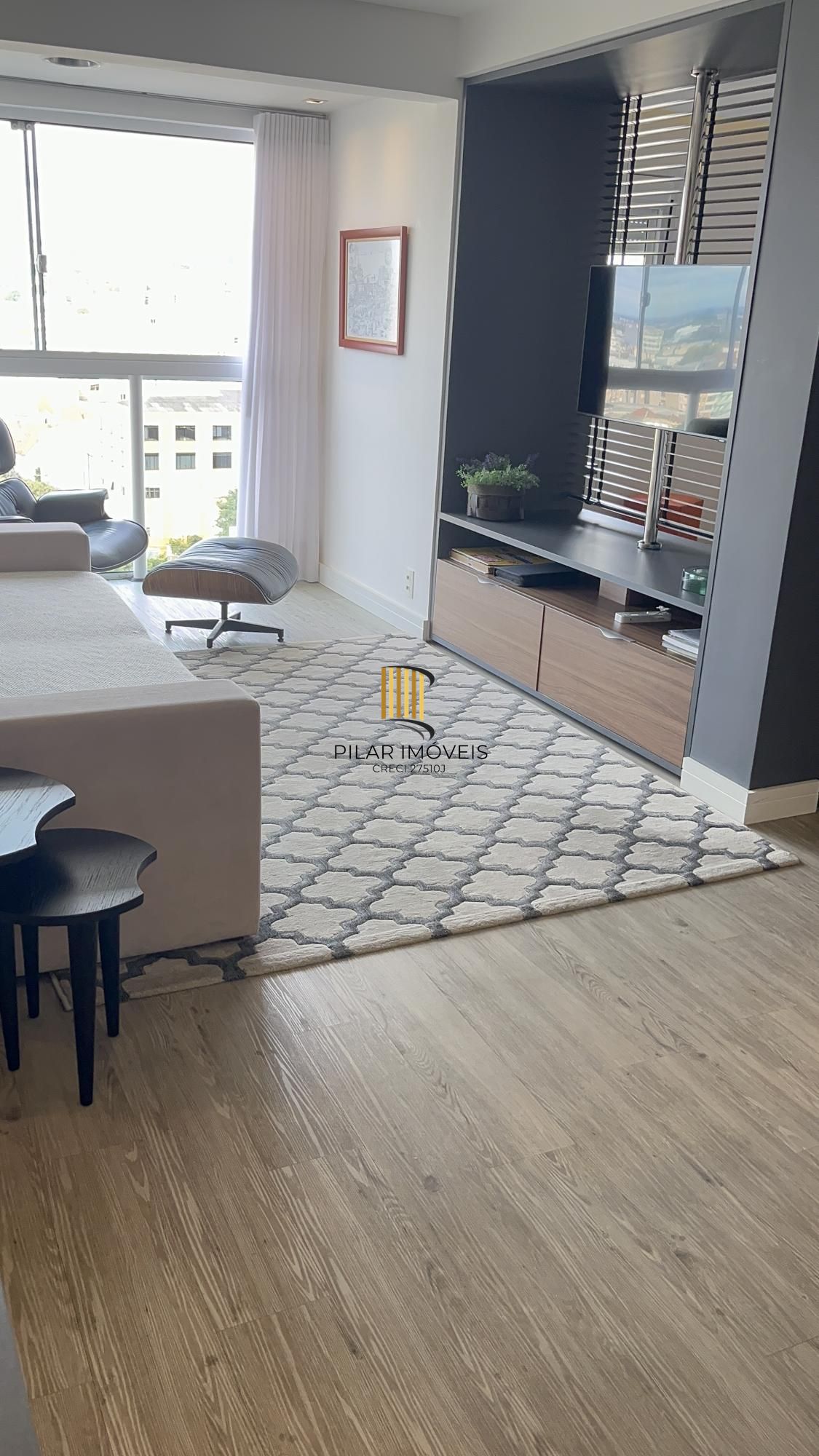 Apartamento de 2 quartos, transformados em 1 e vaga de garagem bairro S. Geraldo