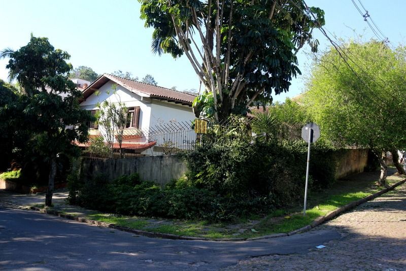 Terreno de Esquina na Vila Ipiranga junto a Praça 20 de maio