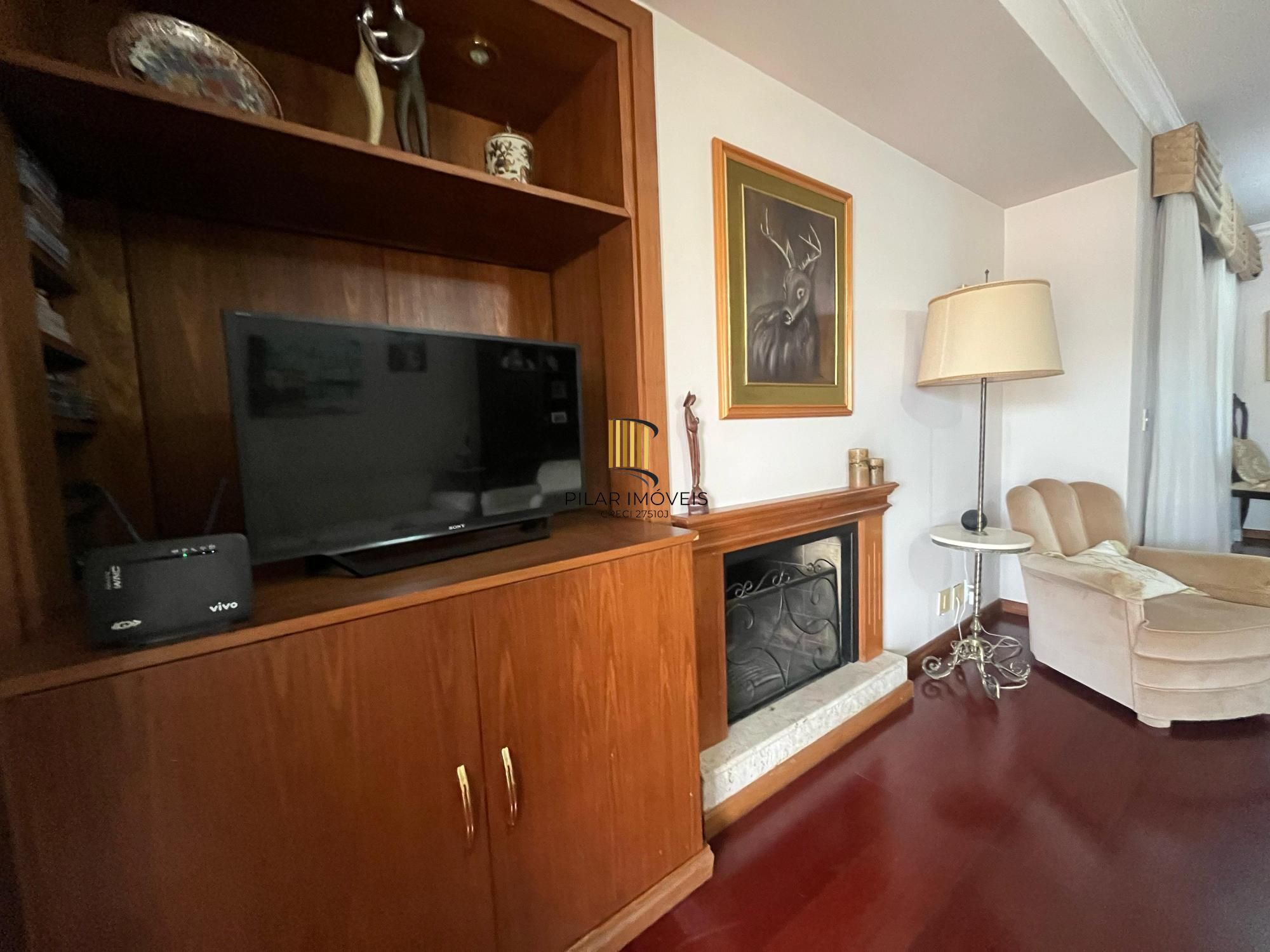 Apartamento 3 quartos, suíte, sacada, lareira, churrasqueira, 2 vagas de garagem