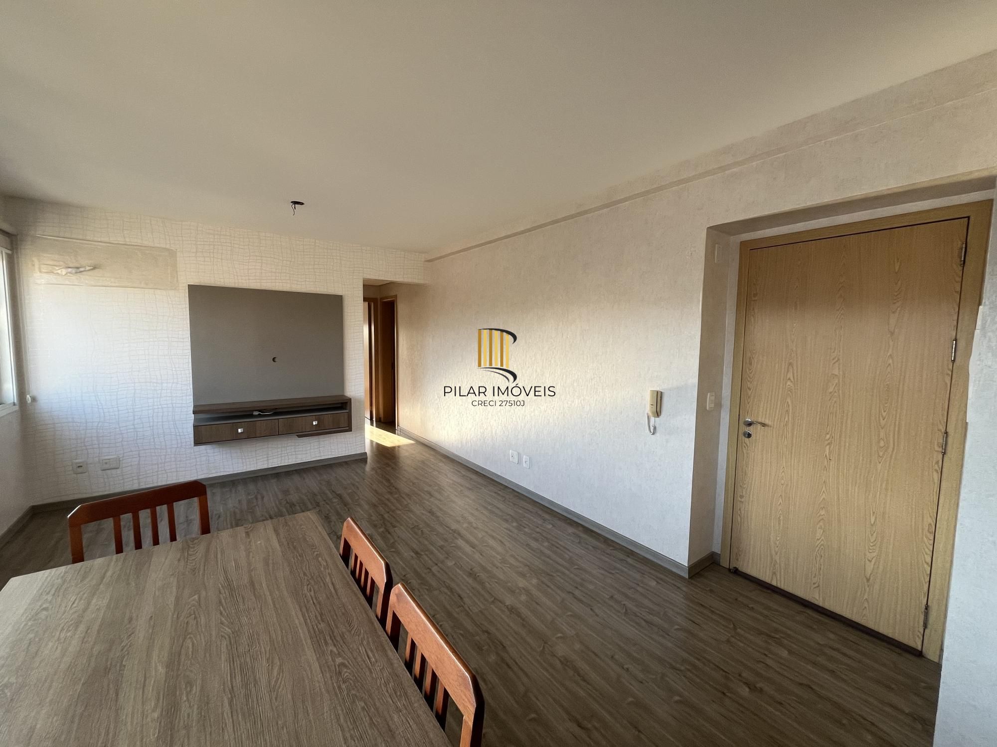 Apartamento de 2 quartos, suíte e 1 vaga de garagem no bairro Partenon em POA/RS