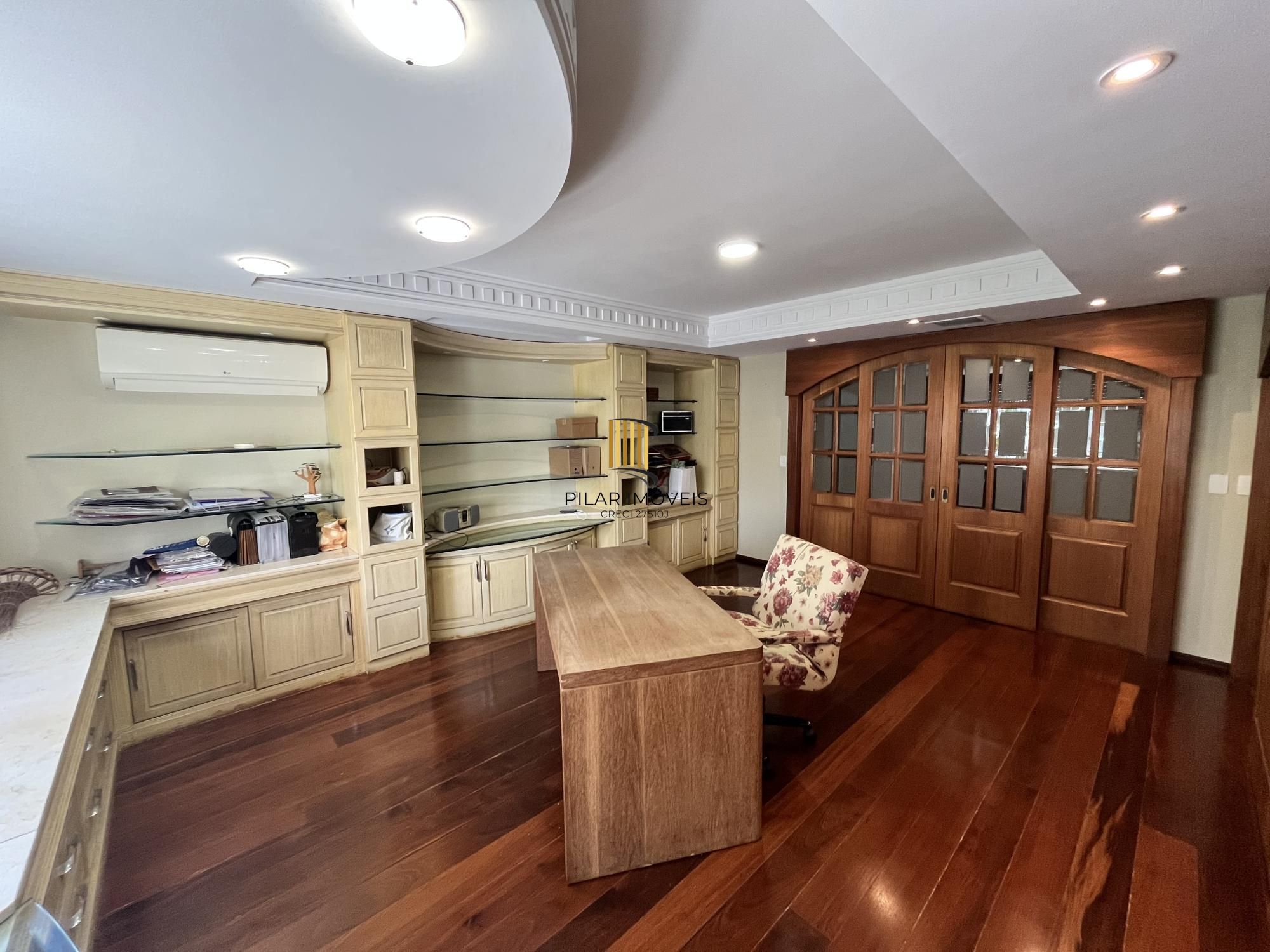 Apartamento de 4 quartos, suíte, amplo closet, dependência e 2 vagas de garagem