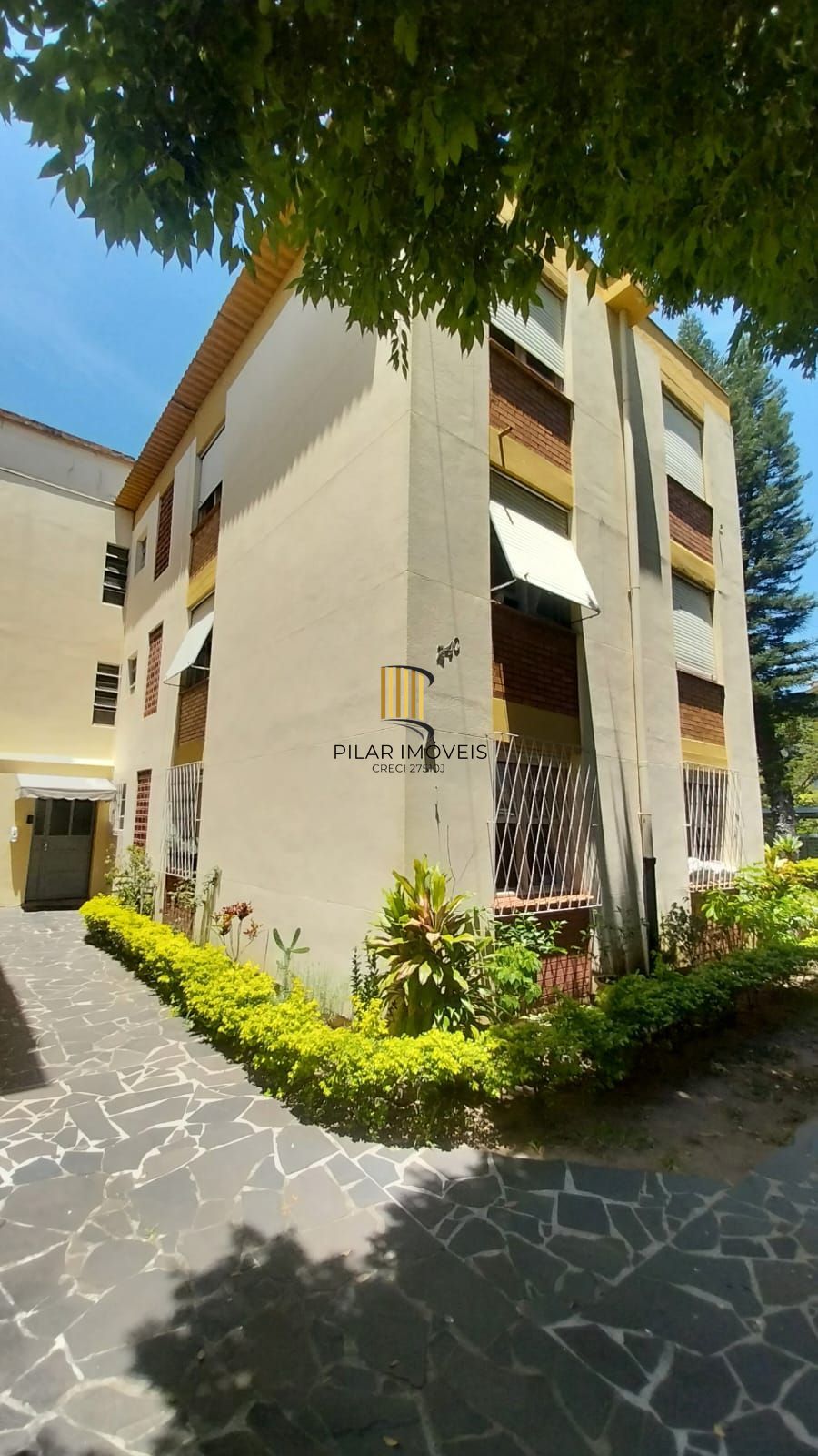 Apartamento térreo com 4 quartos e 1 vaga de garagem rotativa no Passo da Areia