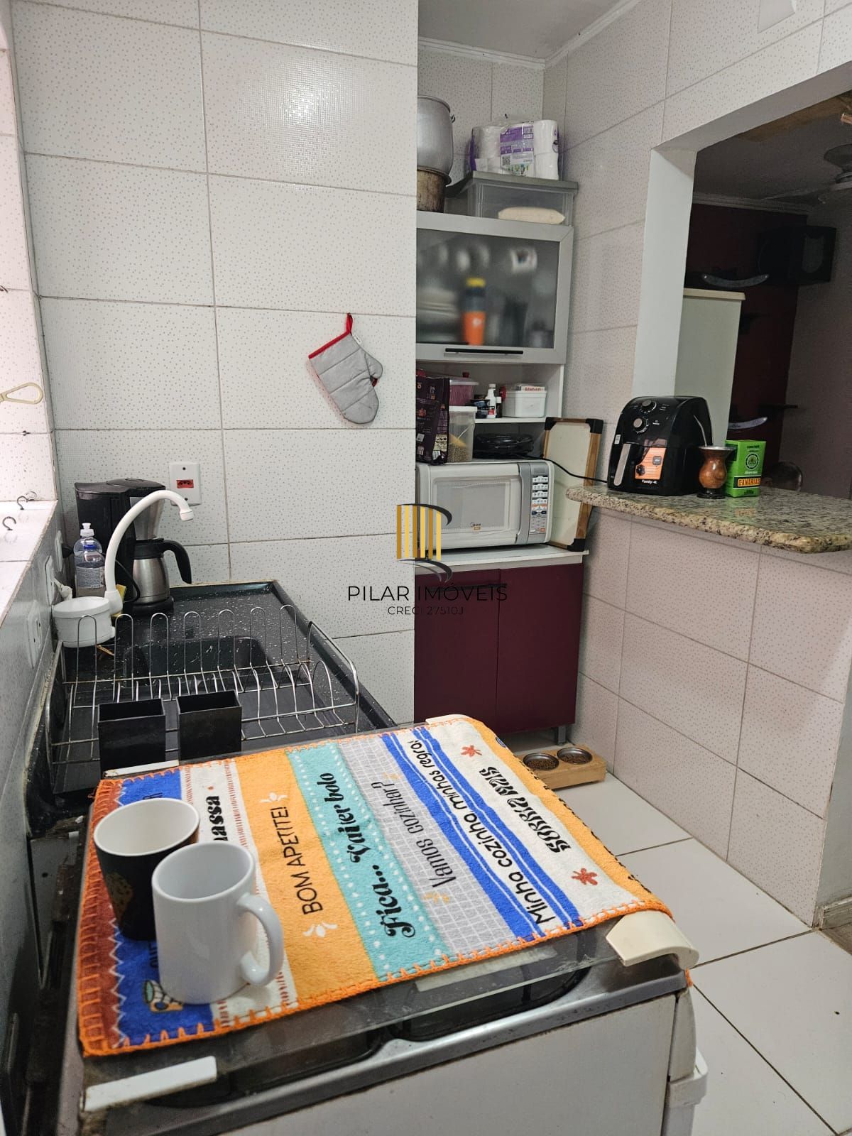 JKzão amplo, transformado  1 dormitório no bairro Santa Cecília em Porto Alegre