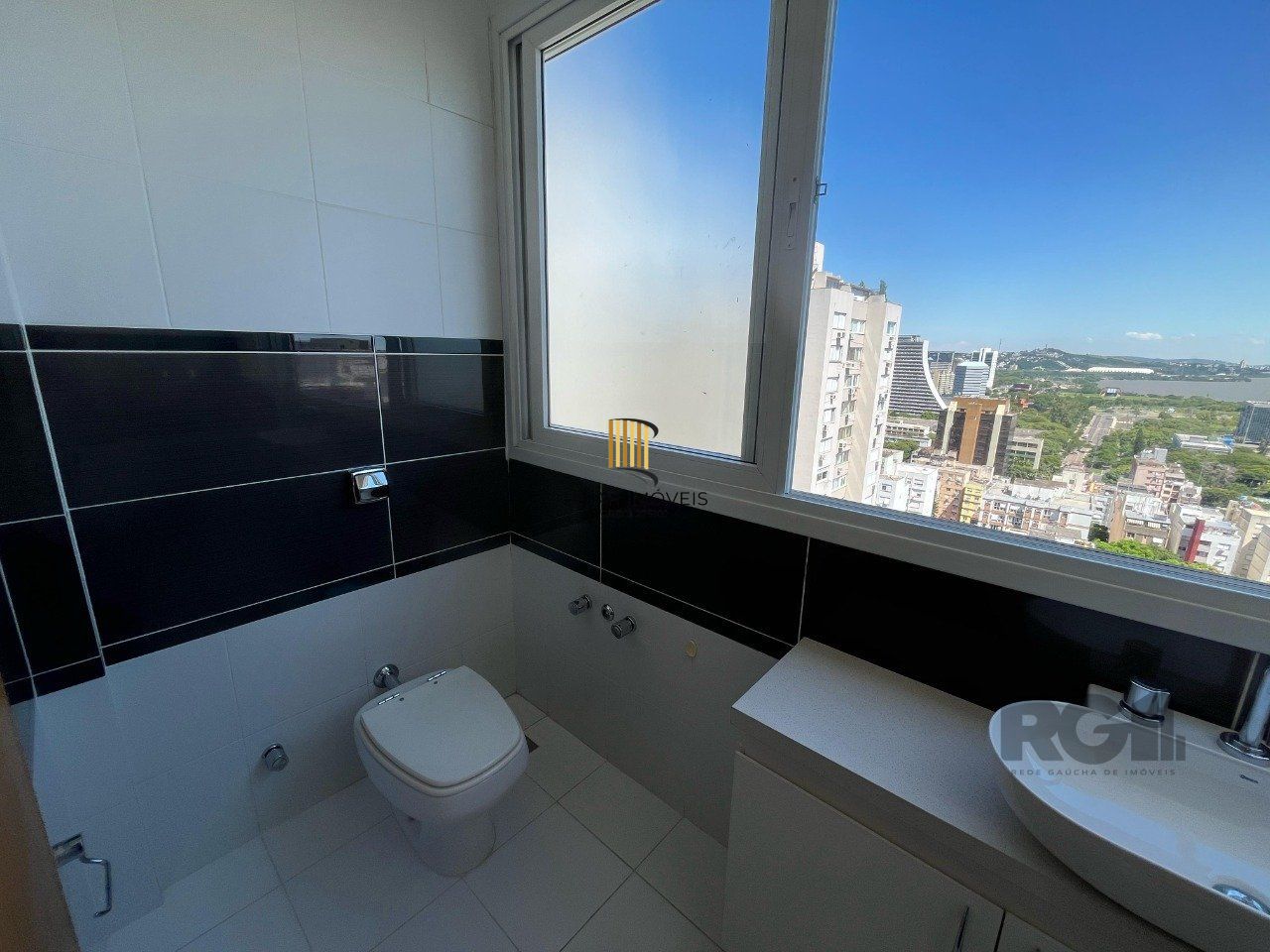 Apartamento 3 dormitórios no bairro Centro