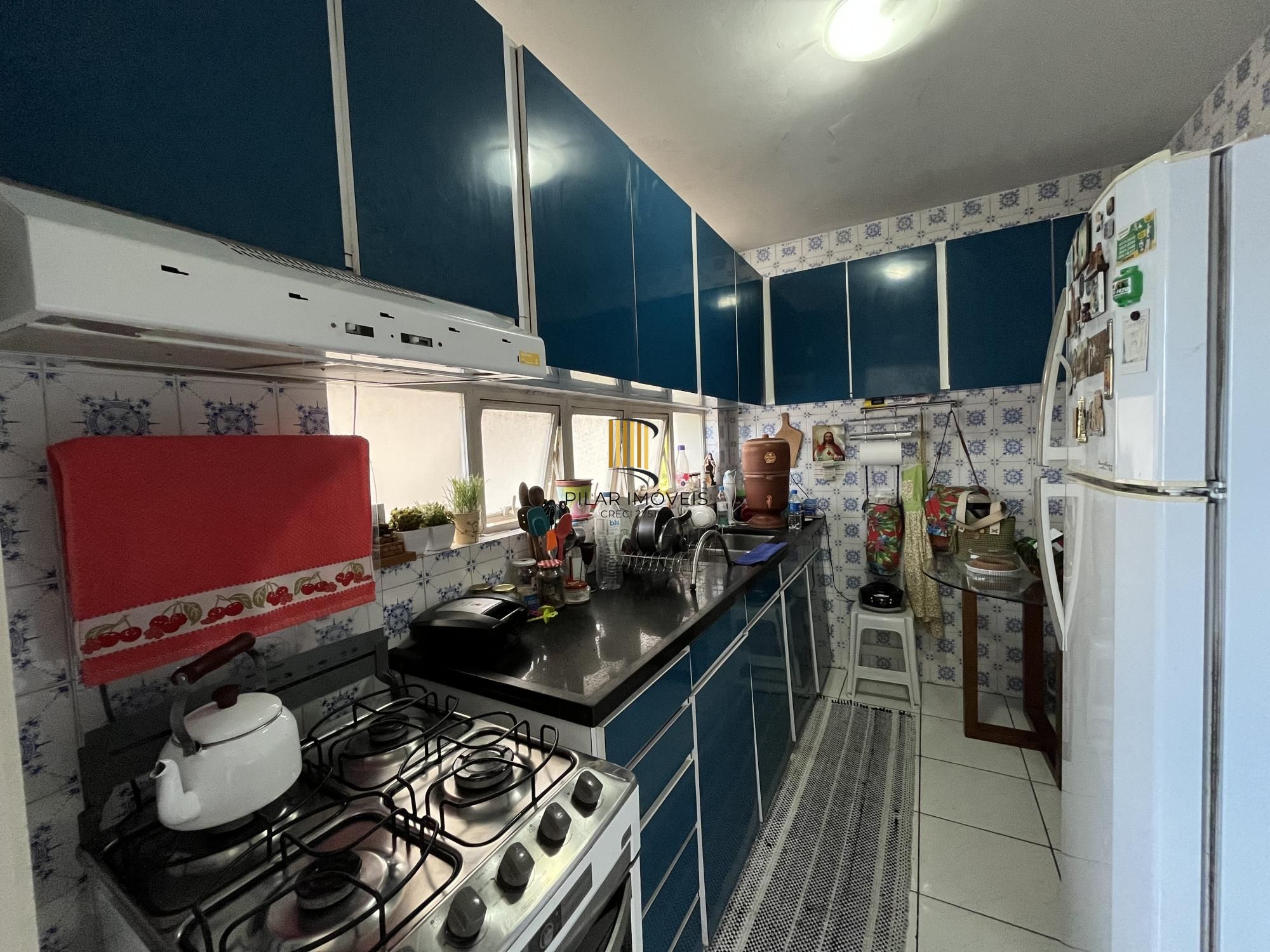 Apartamento de 3 quartos, suíte e 1 vaga de garagem no bairro Petrópolis em POA