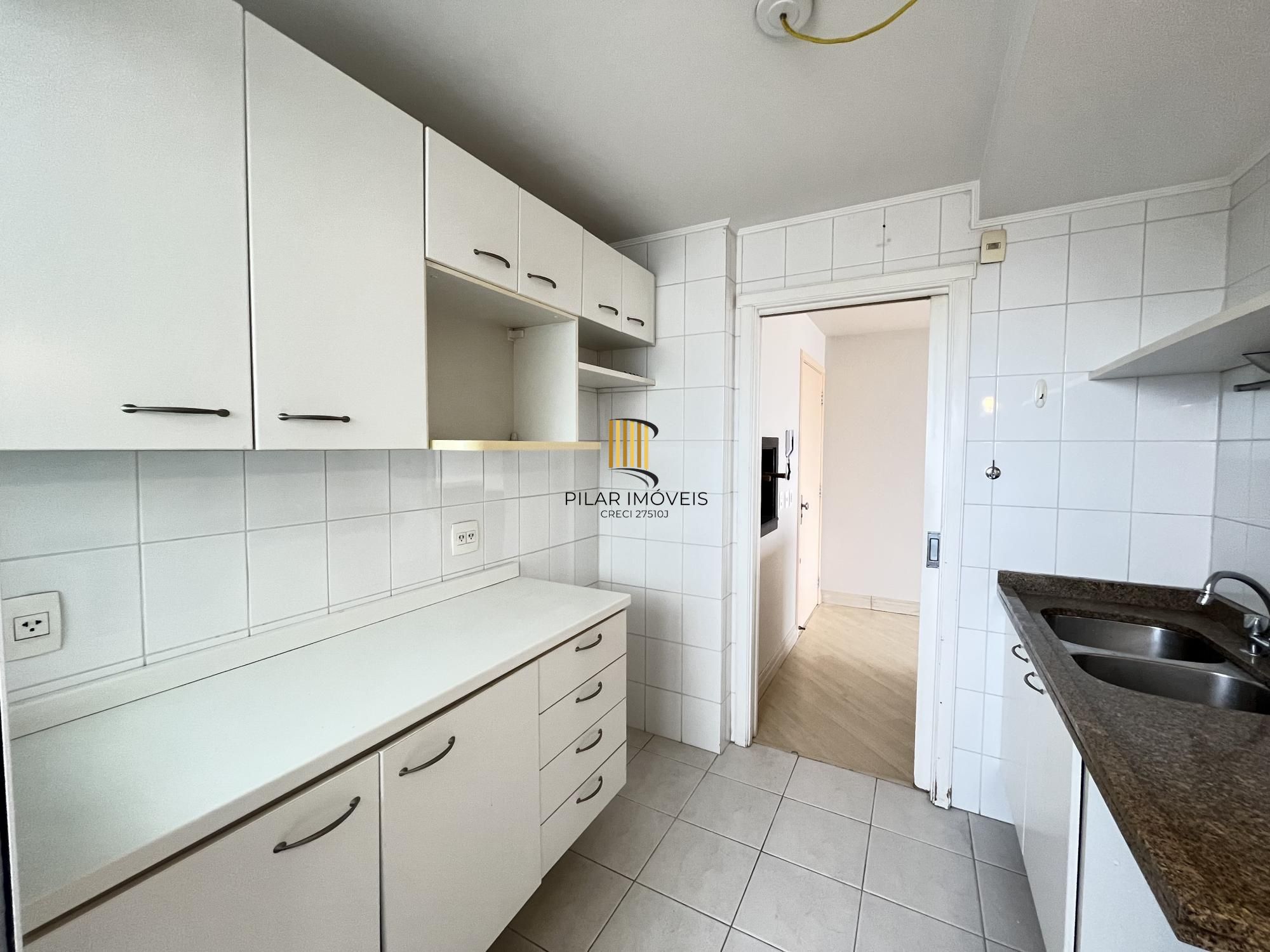 Apartamento de 3 quartos, suíte e 1 vaga de garagem no bairro Jardim Botânico