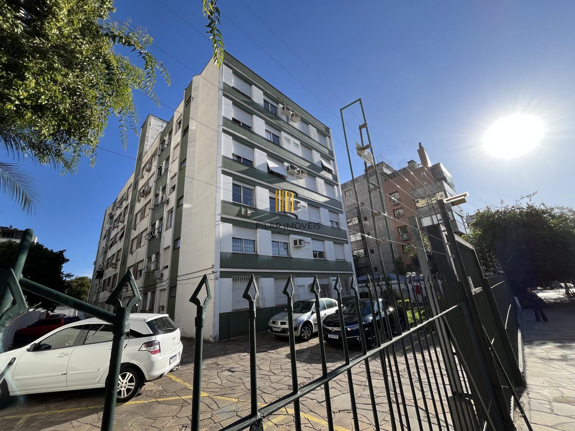Apartamento de 2 quartos, suíte e 1 vaga de garagem Menino Deus em Porto Alegre - Pilar Imóveis