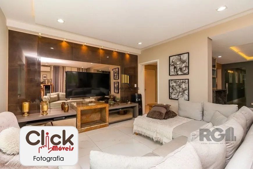 Apartamento 4 dormitórios, sendo 1 suíte, 193 m² de área privativa e 2 vaga(s) de garagem. Localizado na Rua/Av. Carlos Gomes, no bairro Auxiliadora em Porto Alegre.