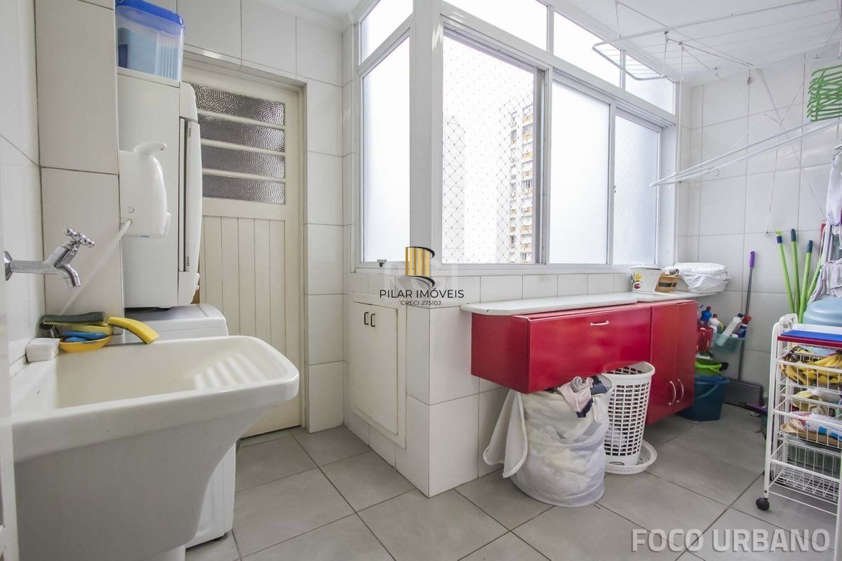 Apartamento para Venda - 155m², 4 dormitórios, sendo 1 suites, 1 vaga - Bom Fim