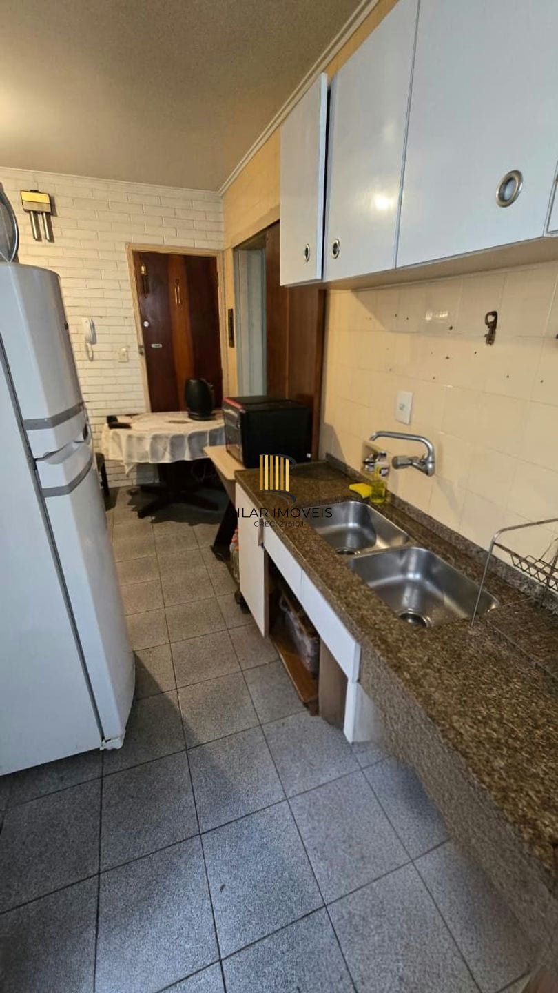 Apartamento de 3 quartos, suíte e 1 vaga de garagem no bairro Petrópolis