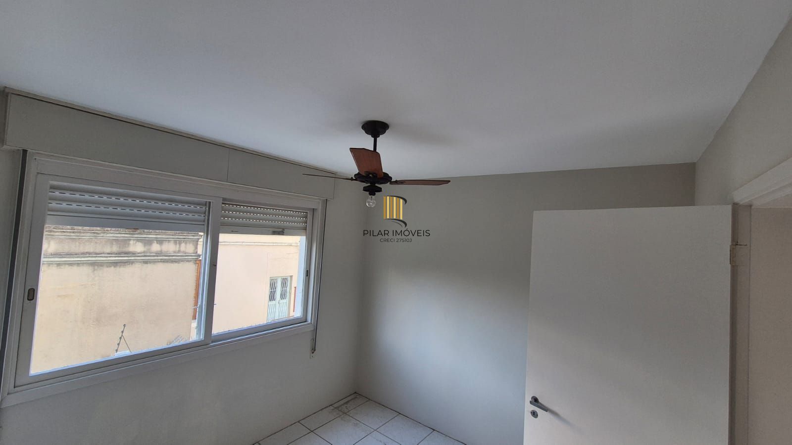 Apartamento de dois dormitórios no bairro Menino Deus em Porto Alegre
