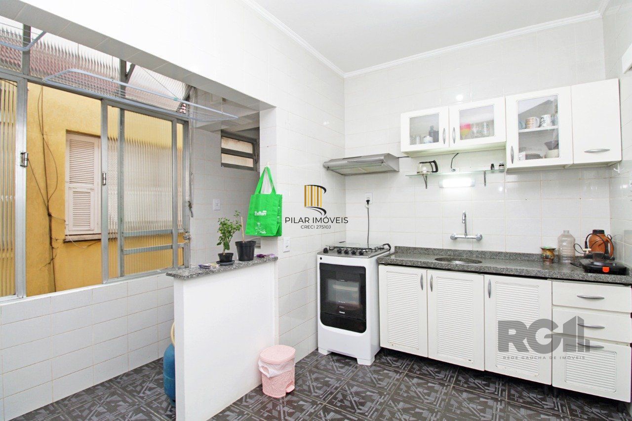 Apartamento para Venda - 68m², 2 dormitórios, sendo 1 suites, Cidade Baixa
