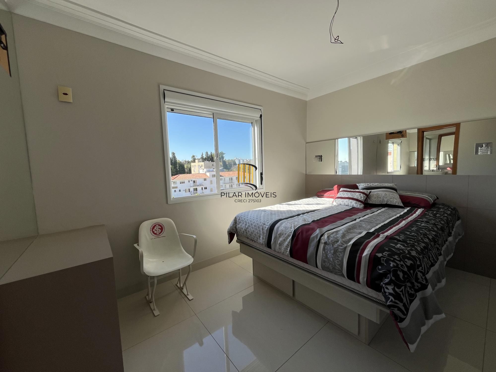 Apartamento de 2 quartos, suíte e 2 vagas garagem bairro São João Porto Alegre