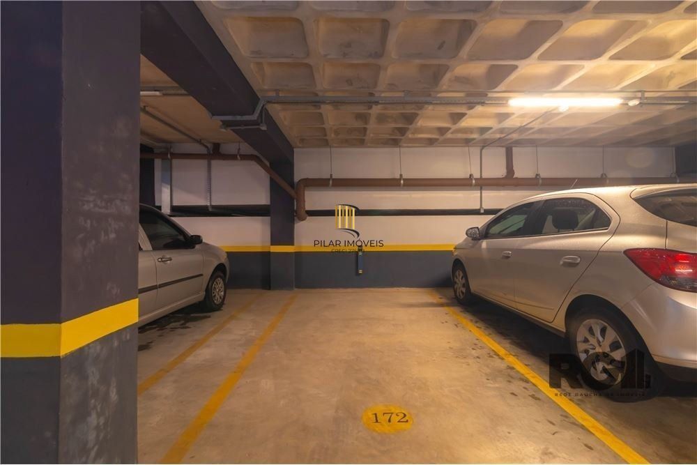 Sala comercial com 36,7 m² de área privativa e 1 vaga(s) de garagem. Localizado na Rua/Av. Doutor Nilo Peçanha, no bairro Bela Vista em Porto Alegre.