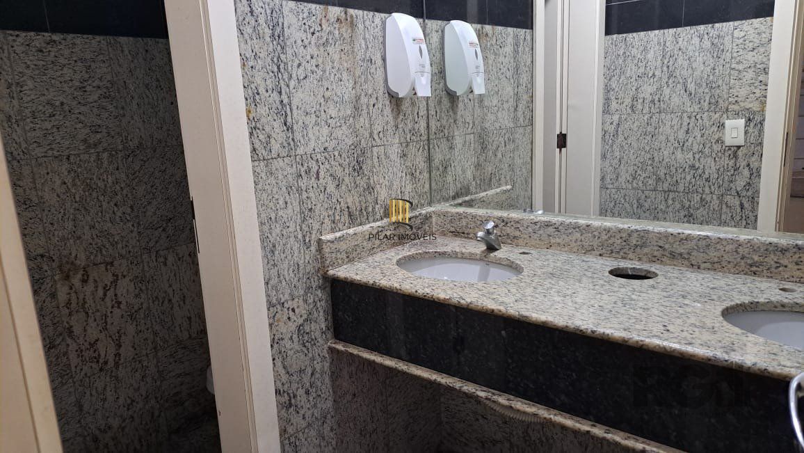 Prédio Comercial no bairro Centro Histórico