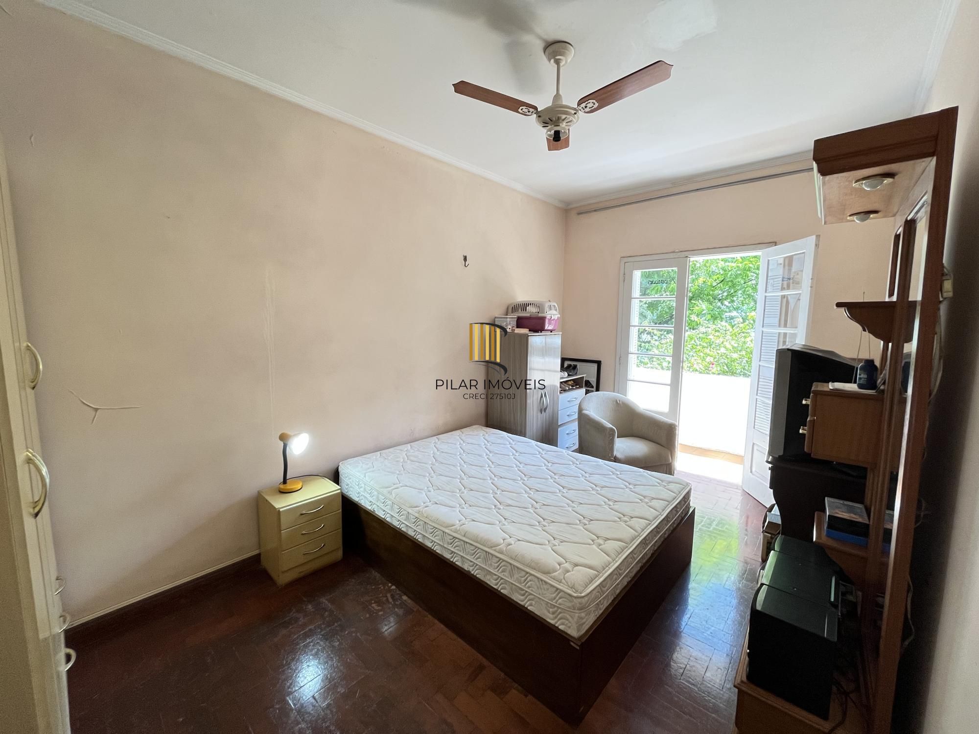 Apartamento de 3 quartos com dependência de empregada bairro Moinhos de Vento