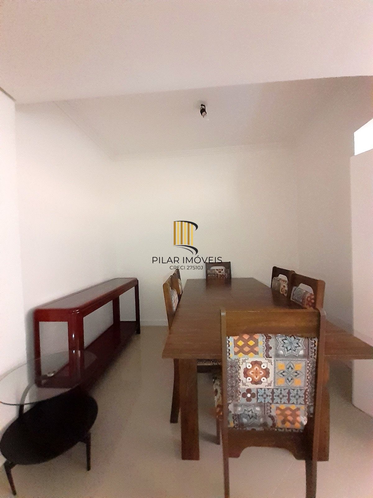 Apartamento de dois quartos no bairro Menino Deus em Porto Alegre