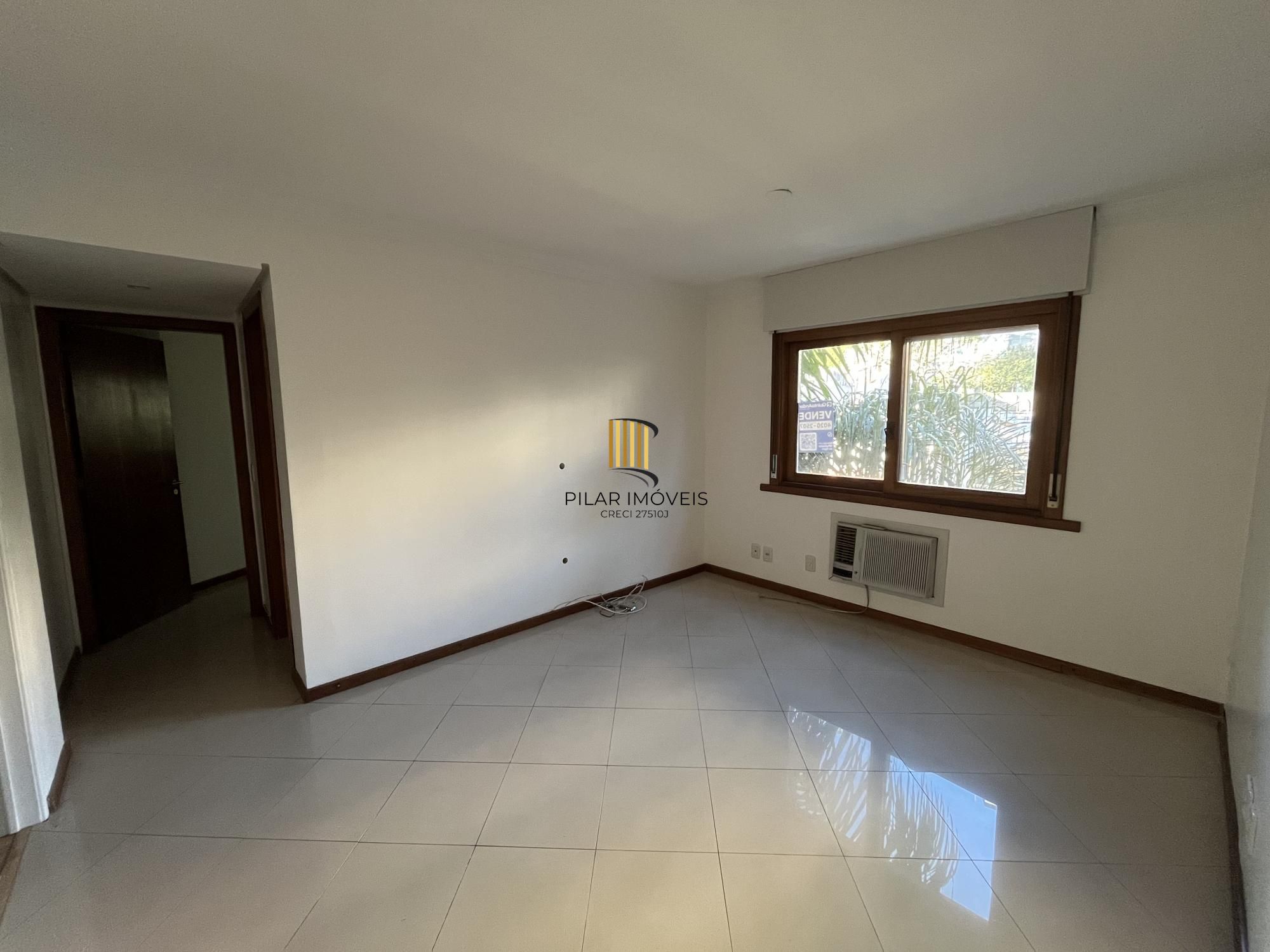 Apartamento de 3 quartos, suíte e 2 vagas de garagem no bairro Auxiliadora