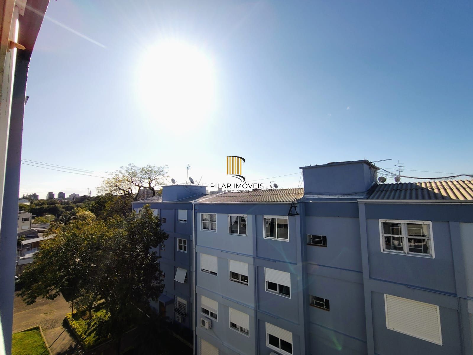Apartamento de três quartos e uma vaga de garagem rotativa - Pilar Imóveis