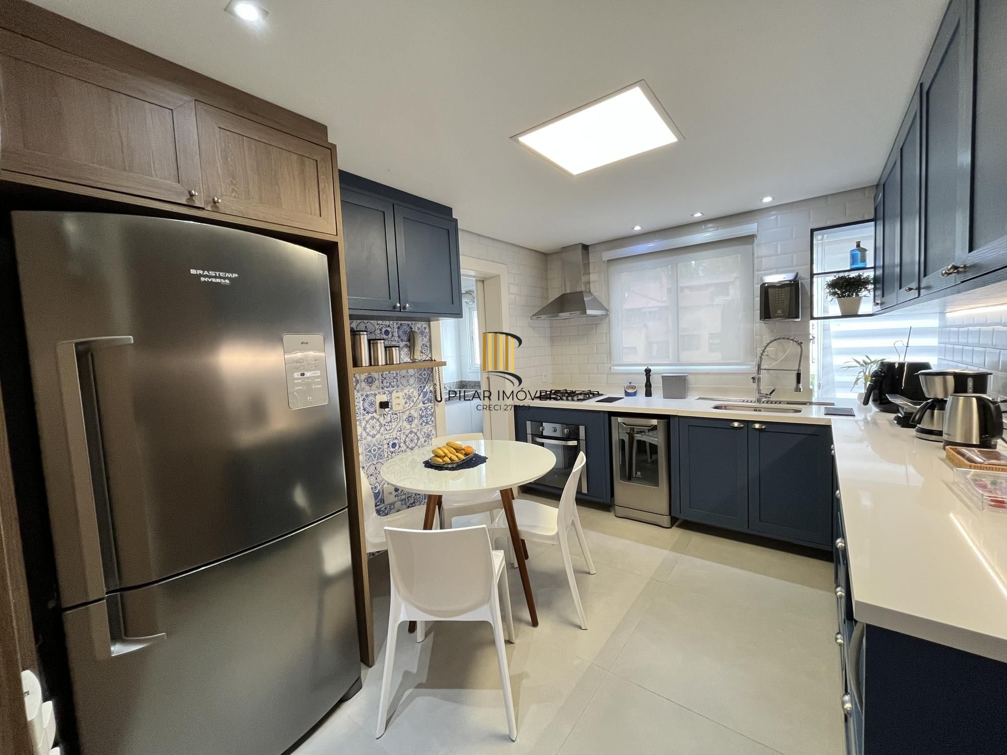 Excelente apartamento de 3 dormitórios, suíte, 2 vagas, no Bairro Boa Vista.