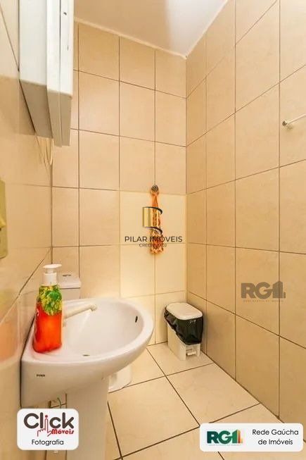 Casa 3 dormitórios, 123,8 m² de área privativa e 2 vaga(s) de garagem. Localizado na Rua/Av. Andaraí, no bairro Passo D Areia em Porto Alegre.