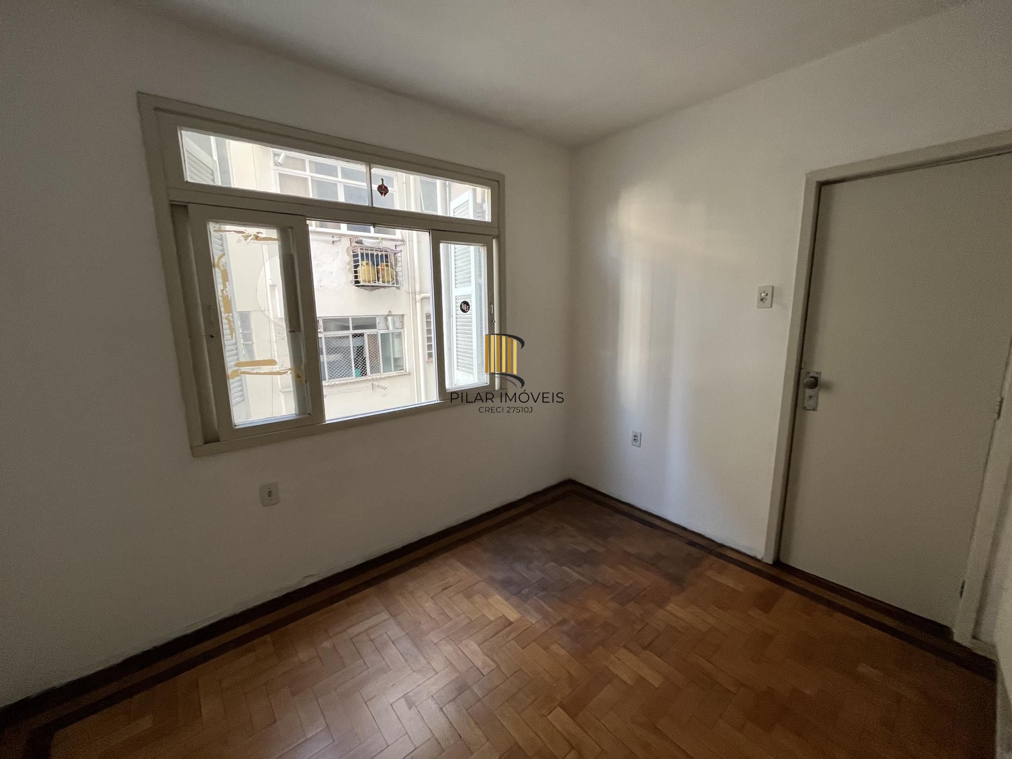Apartamento 3 dormitórios em frente à Redenção
