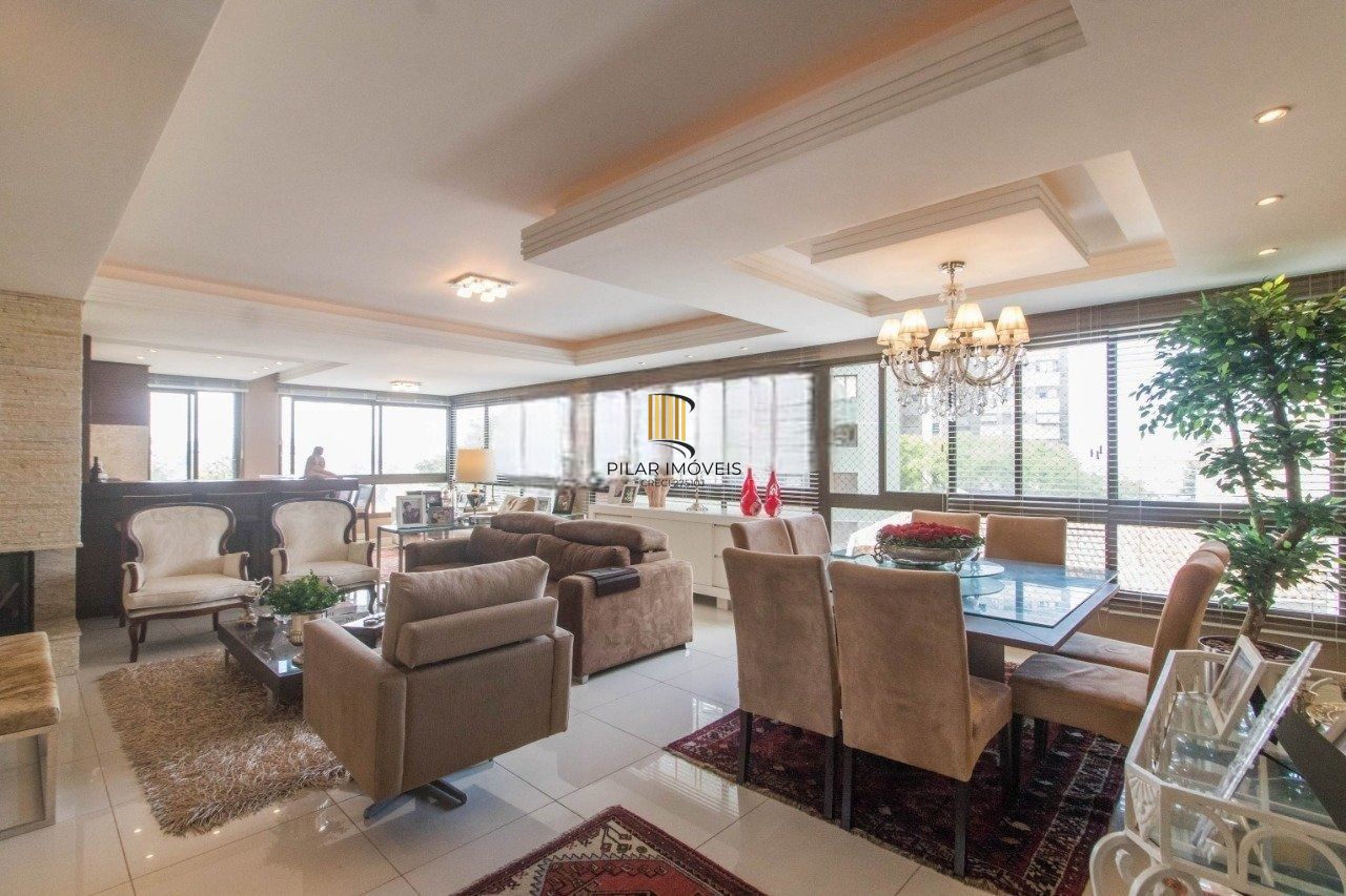 Apartamento com 3 suítes e 3 vagas de garagem no bairro Rio Branco em POA/RS