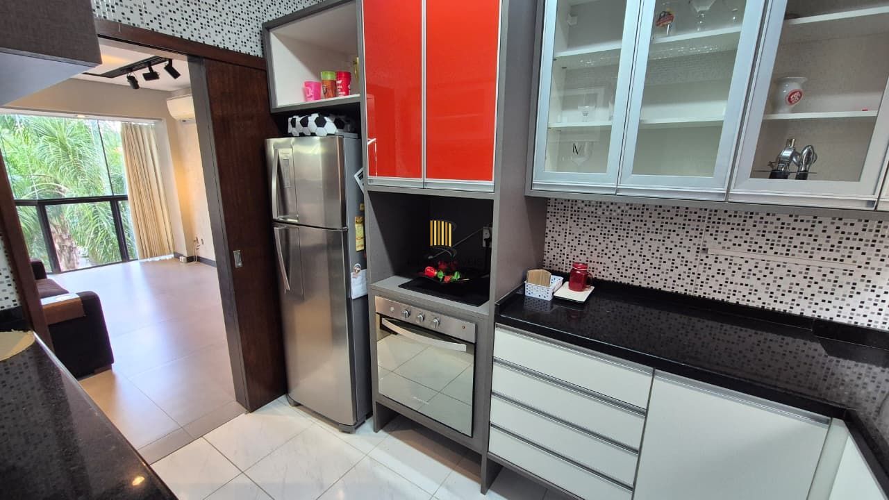 apartamento de 2 quartos, suíte e 1 vaga de garagem no bairro Menino Deus