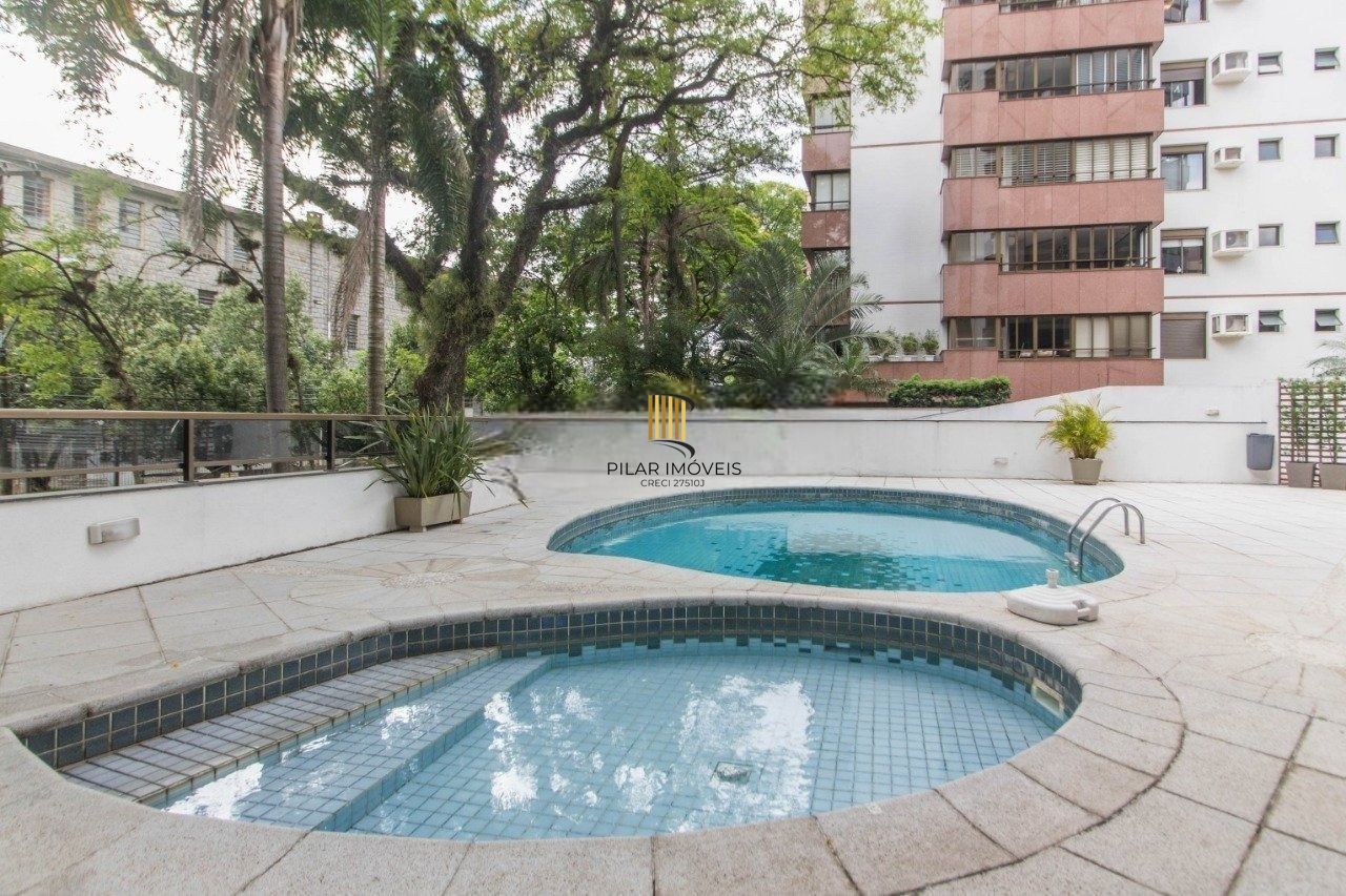 Apartamento com 3 suítes e 3 vagas de garagem no bairro Rio Branco em POA/RS