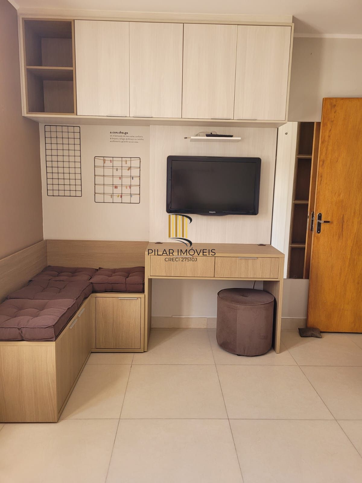 Ótimo apto 1 dormitório super claro semimobiliado