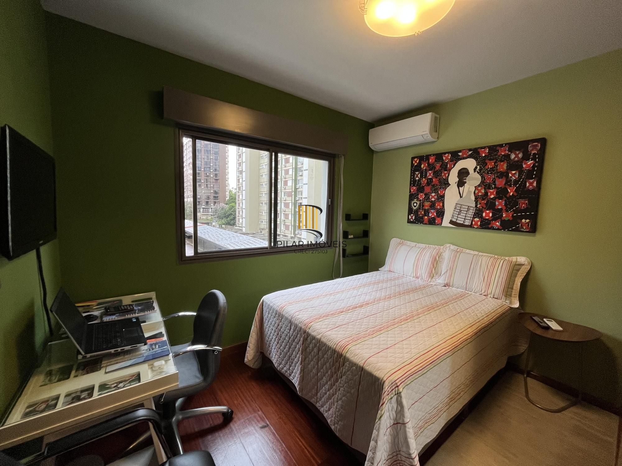 Apartamento de 2 quartos, suíte, churrasqueira, lareira e garagem Bela Vista POA